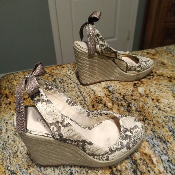 Rare Coach Maritza Python Snakeskin Bow Espadrilles Wedge Sandals Womens Sz 5 B - Picture 5 of 14